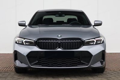 BMW Seria 3 330i xDrive M Sport