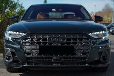 Audi A8 S8 TFSI quattro
