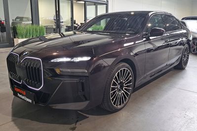 BMW Seria 7 740d xDrive Nero Lusso Edition