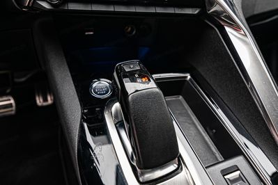 Peugeot 3008 1.6 PureTech Hybrid PHEV Allure