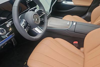 Mercedes Klasa E 200 4-Matic AMG