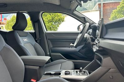 Dacia Duster Expression 4x4 1.2 TCe Hybrid-G LPG