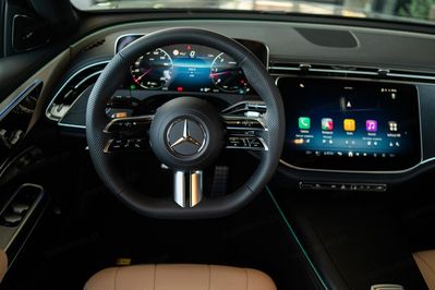 Mercedes E Klasa 220 d 4-Matic AMG