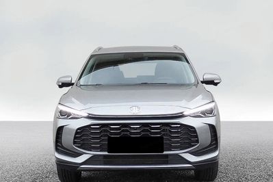 MG ZS 1.5 HEV+ Exclusive aut