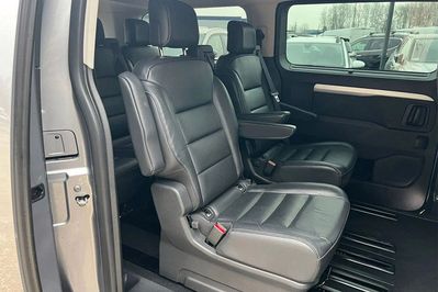 Peugeot Traveller L2H1 Long Business Vip