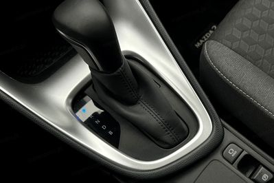 Mazda 2 1.5 Hybrid CVT