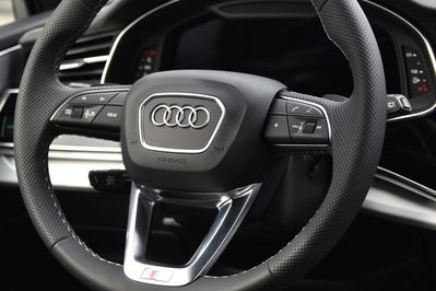 Audi Q7 50 TDI quattro S Line