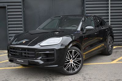 Porsche Cayenne Coupe E-Hybrid Black Edition