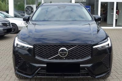 Volvo XC60 B5 AWD Ultra Dark