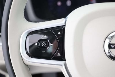 Volvo V60 B4 Ultra Dark