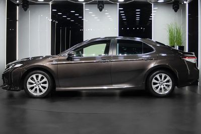 Toyota Camry 2.5 Hybrid Comfort CVT