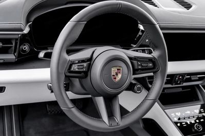Porsche Macan 4