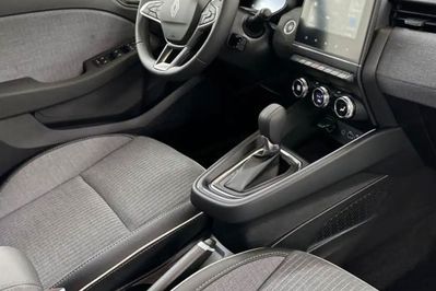 Renault Clio Techno 1.6 E-TECH Full Hybrid