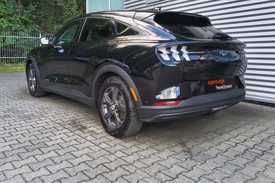 Ford Mustang Mach-E 75KWH Rwd