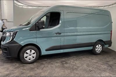 Renault Master L2H2 Extra AT9
