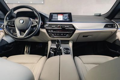 BMW Seria 5 540I Xdrive m Sport Sport