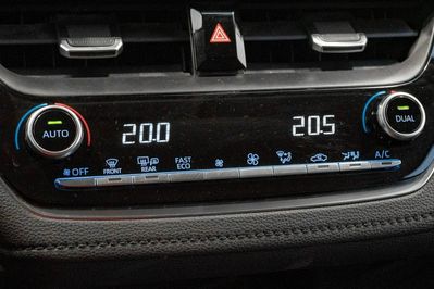 Toyota Corolla 1.8 Hybrid