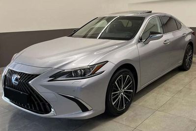 Lexus ES 300h Business Edition 2.5 E-CVT