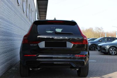 Volvo XC60 T6 Plug-In Hybrid AWD Ultra Dark