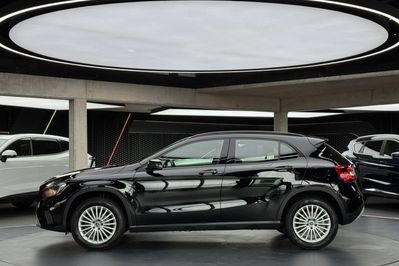Mercedes GLA 180 7G-DCT