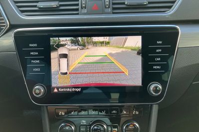Skoda Superb 2.0 TDI SCR Style DSG