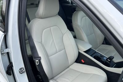 Volvo XC40 T3 Momentum Pro aut