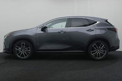 Lexus NX 450h+ Omotenashi AWD