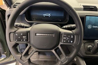 Land Rover Defender 110 D250 X-Dynamic SE