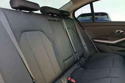 BMW Seria 3 318d mHEV aut