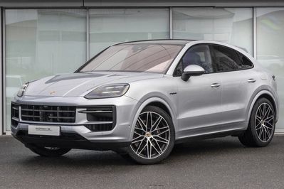 Porsche Cayenne Coupe E-Hybrid  Black Edition