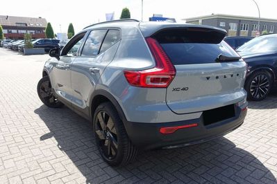 Volvo XC40 B4 Plus Black Edition