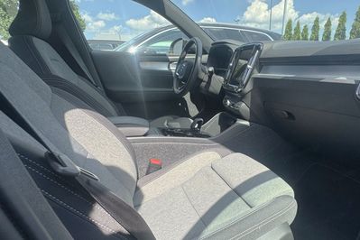 Volvo XC40 B3 Plus Dark