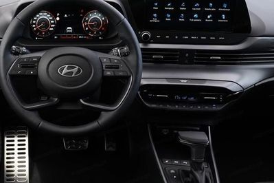 Hyundai Bayon 1.0 T-GDI Smart Black DCT