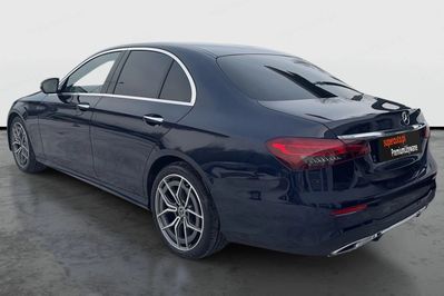 Mercedes E Klasa 220 d 4MATIC AMG Line