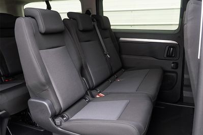 Opel Zafira Life Extra Long L2H1 Business AT8