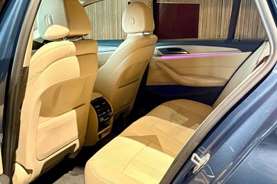 BMW Seria 5 Touring 520d xDrive