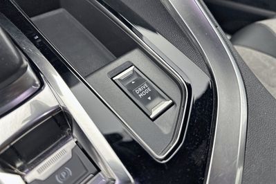 Peugeot 3008 GT 1.6 Hybrid e-EAT8