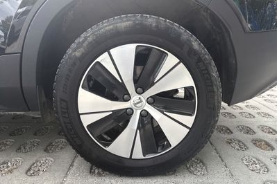 Volvo XC40 T5 Plug-In Hybrid Plus Dark