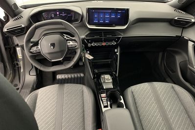 Peugeot 2008 ALLURE 1.2 mHEV e-DCS6