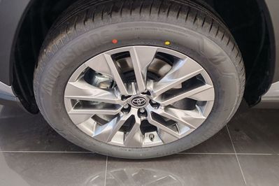 Toyota RAV4 Executive 2.5 Hybrid AWD