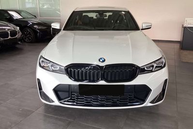 BMW Seria 3 330e M Sport