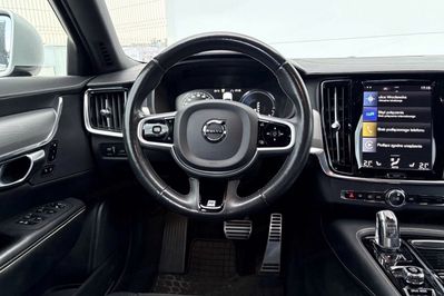 Volvo S90 T8 AWD Plug-In Hybrid R-Design aut