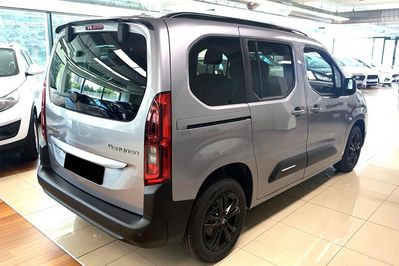 Citroen Berlingo MPV M L1H1 EAT8