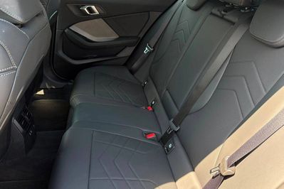 BMW Seria 1 120d mHEV aut