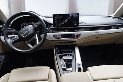 Audi A4 40 TFSI mHEV Quattro S Line S tronic