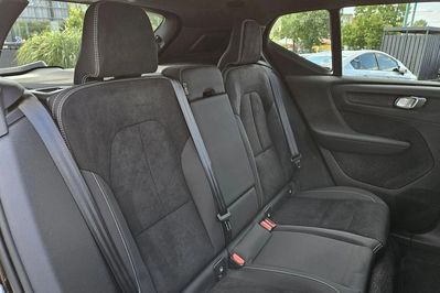 Volvo XC40 B3 Ultra Black aut
