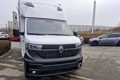 Renault Master L3 Zabudowa 10EP + Tył spanie