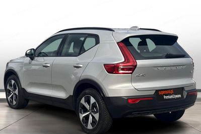 Volvo XC40 B3 Plus Dark