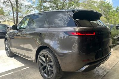 Land Rover Range Rover Sport D300 Dynamic SE