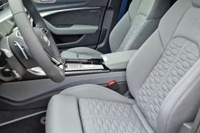 Audi A6 RS6 TFSI quattro Performance Avant